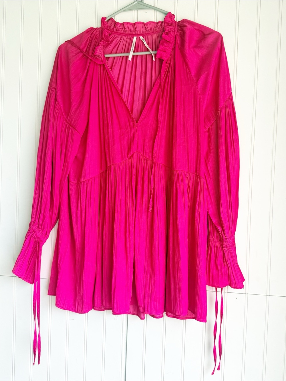 By Anthropologie Size M Pink Magenta Split-Neck Babydoll Blouse - Picture 4 of 8